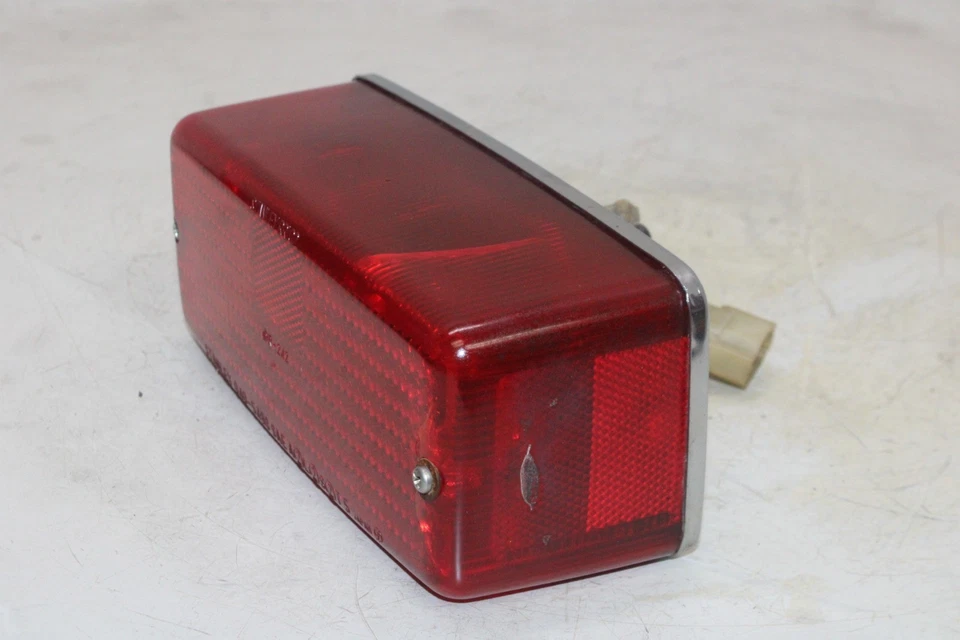 80-81 YAMAHA XS850 OEM LUZ TRASERA LUZ FRENO TRASERA Foto 3 de 4