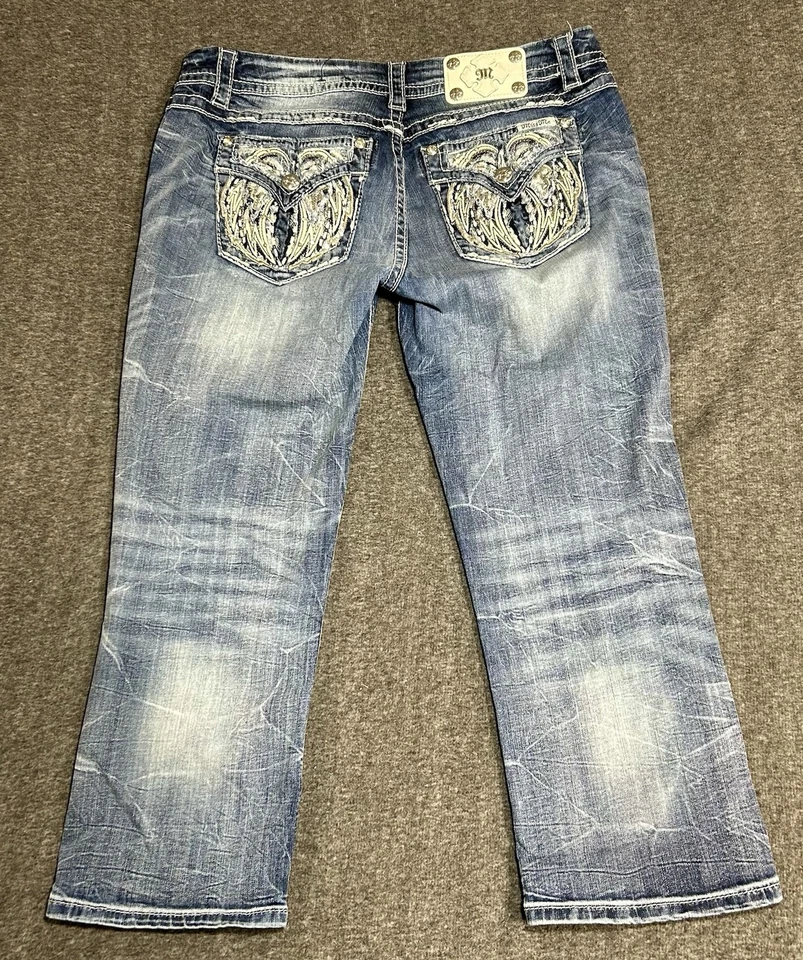 Pantalones de mezclilla Miss Me tiro medio fácil de recortar bolsillos con alas de ángel talla 30 Foto 4 de 4