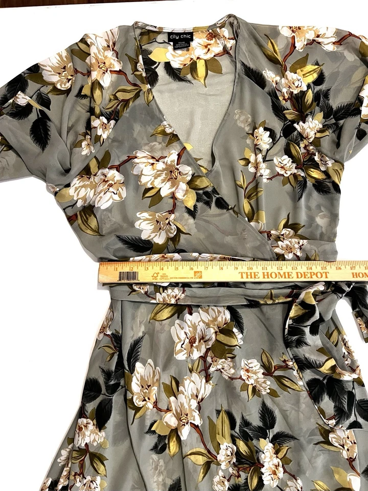 City Chic Maxi Wrap Dress Magnolia Sage Green Floral Plus Size 14 Flirty - Image 4 of 4