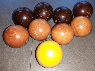 8 alte Boule Kugeln von FBT aus Holz Holzkugel