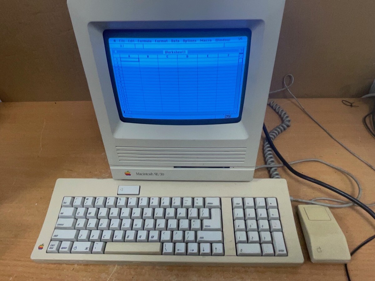 ジャンク】Macintosh SE/30(本体、キーボード、マウス) Apple