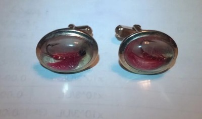 Boutons De Manchette Anciens Anson Lucite Rouge Et Or - Vintage