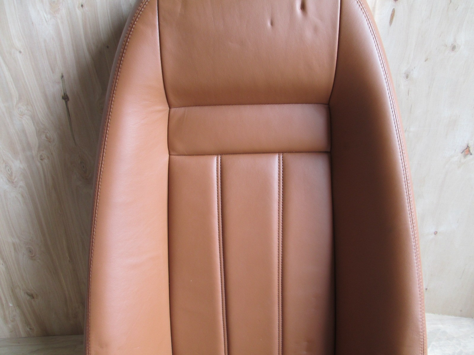 Bentley GT - 05   LH Rear Seat Cushions - Saddle # 3W3885323 / 3W3885511F 