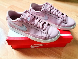 nike blazer low lux premium