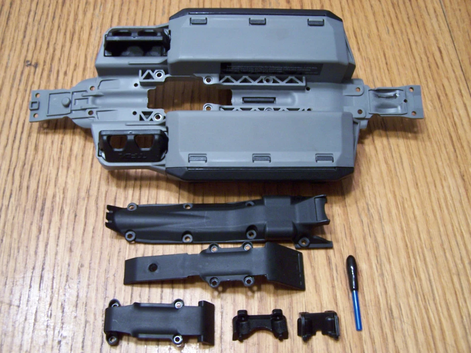 Fits Traxxas 1/16 VXL E-revo Chassis Receiver Box Battery Doors & Skid Plates - Image 2 of 2