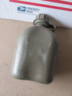 Vintage Military 1 qt. plastic canteen c. 1980  (P 183) — photo 2