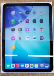 Apple iPad 11th Gen (A16) 11" WiFi 5G Cellular 128GB Unlocked USED