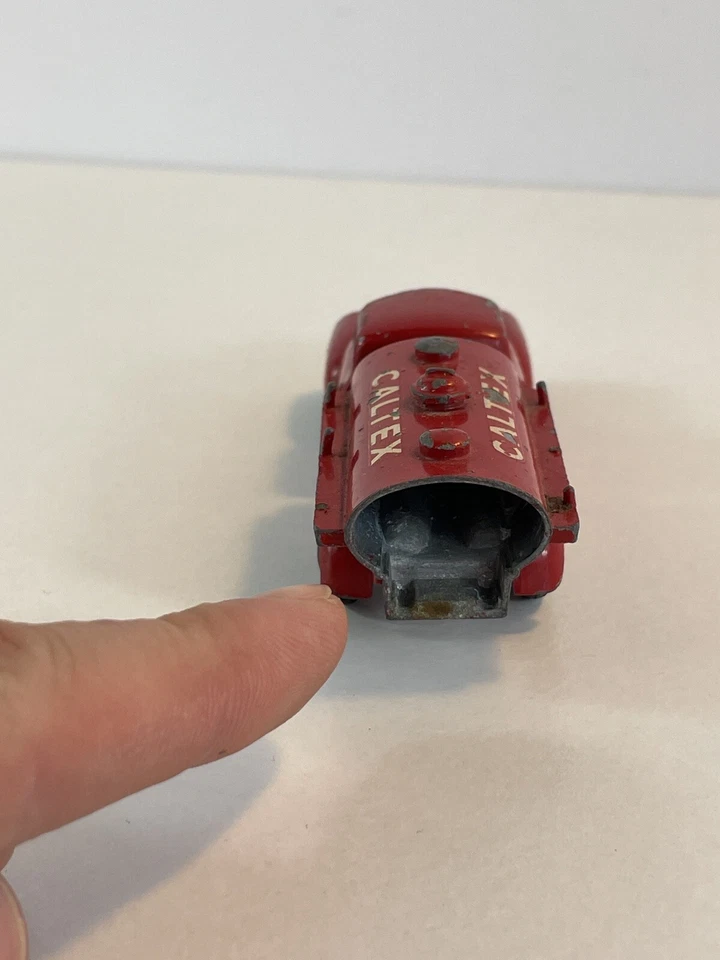 Camión cisterna Tekno Nº 778 Caltex - Hecho en Dinamarca Plataforma de combustible Dodge años 50 3,75"" Foto 3 de 4