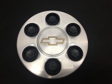 CHEVY AVALANCHE TAHOE SUBURBAN SILVERADO 1500 Wheel Center Cap OEM 9595263 