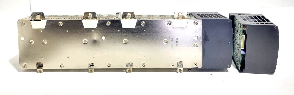 Módulo de fonte de alimentação Honeywell TK-FPDXX2 C01 / TC-FPDXX2 J01 RACK - NÃO TESTADO. - Imagem 2 de 4