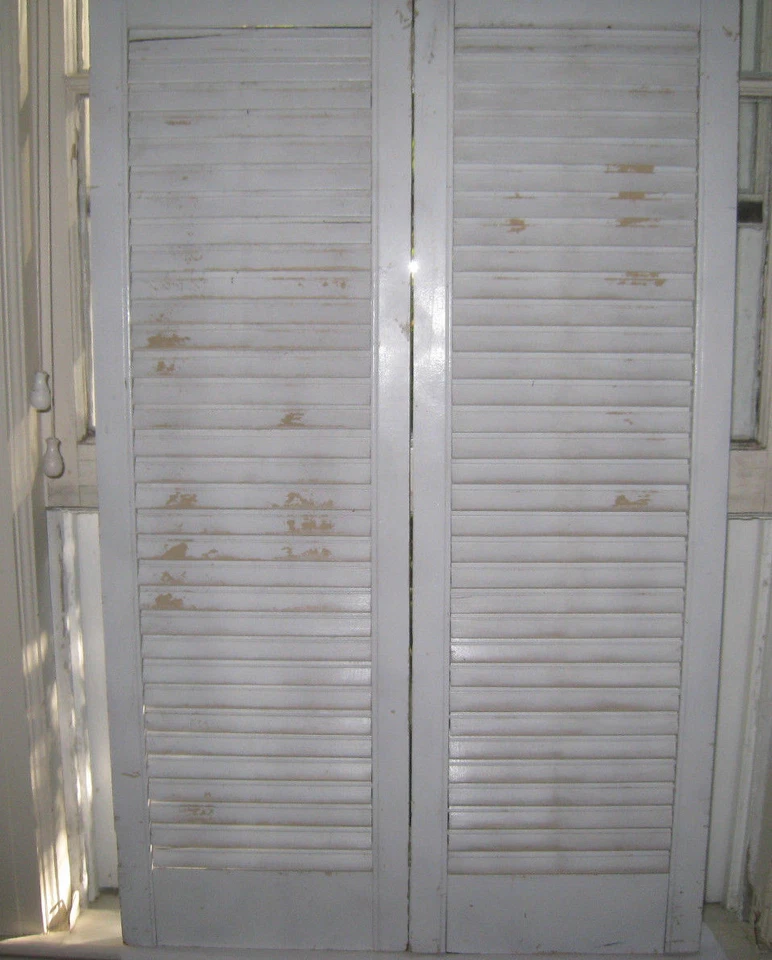  Juego de persianas de madera persiana blanca gris plegable estilo plantación varilla inclinable Hgt 39 Foto 3 de 4