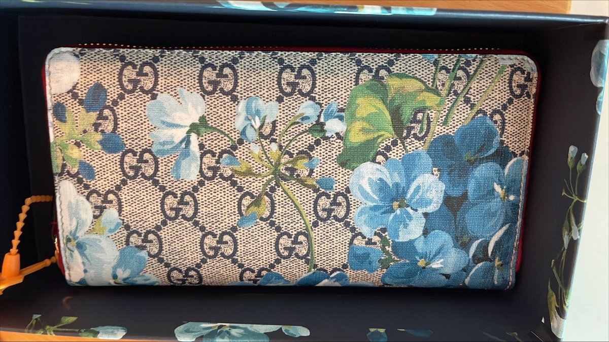 GUCCI ブルームス 財布 GUCCI Blooms GG Supreme Red Trim Blue Navy Flowers Zip Around