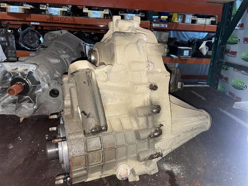 2000-2002 Chevrolet Suburban 1500 Transfer Case Opt NP8 Automatic 4WD Foto 2 de 4