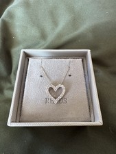 10K Gold Necklace With Heart Pendant
