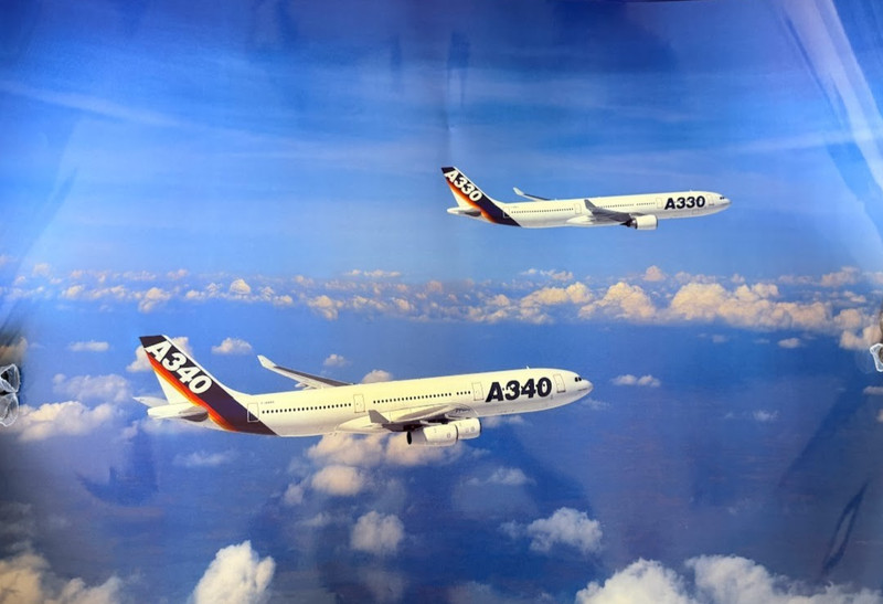 Poster Airbus A330 and A340  Family 33x24 Big size A1, Civil aviation