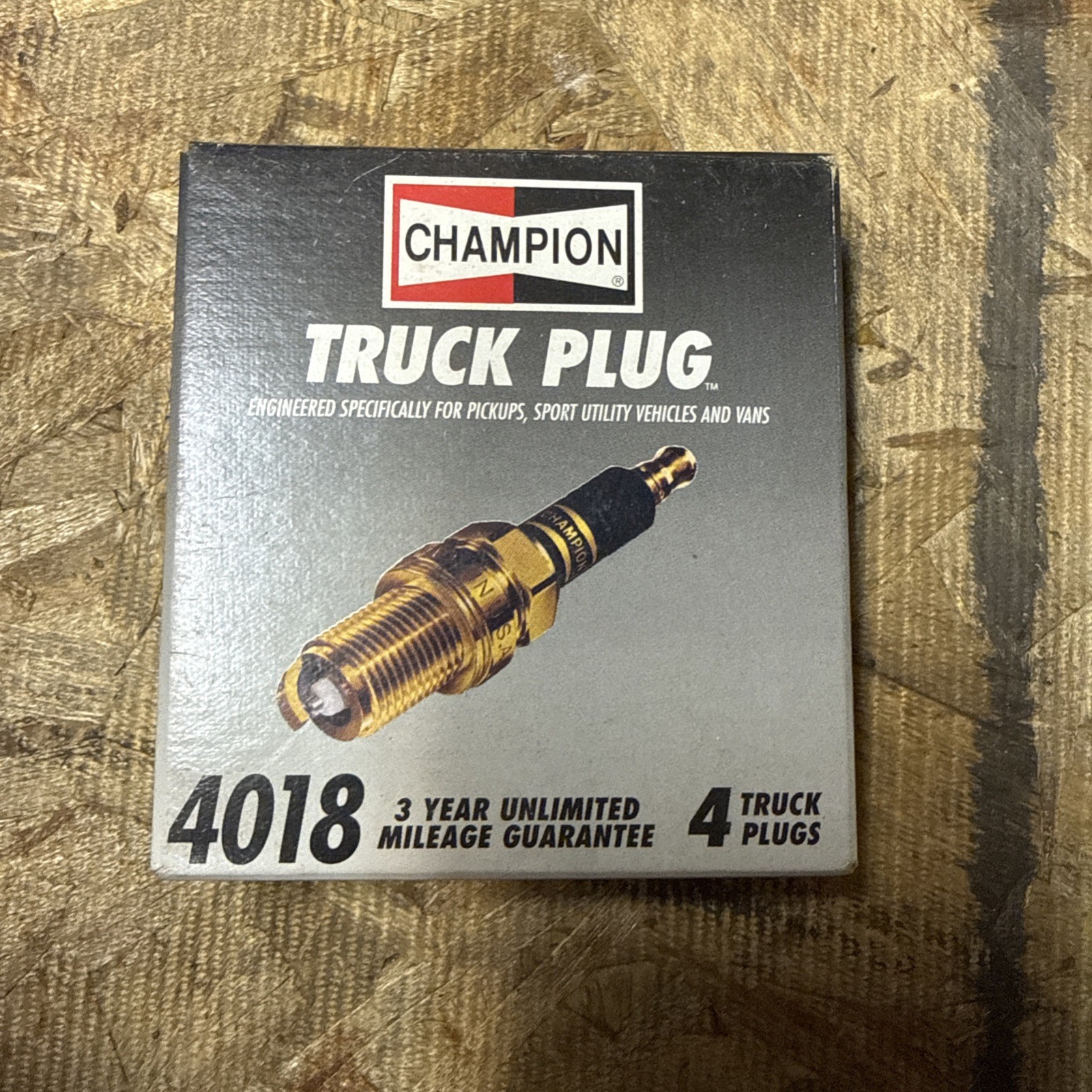 4018 CHAMPION TRUCK SPARK PLUGS 4 Pack