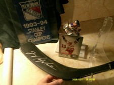 Mark Messier Cards, Rookie Cards and Autographed Memorabilia Guide 38