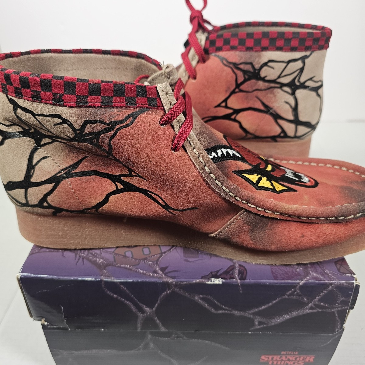 Rare Clarks Originals Wallabee Evo Stranger Things The  display picture 2