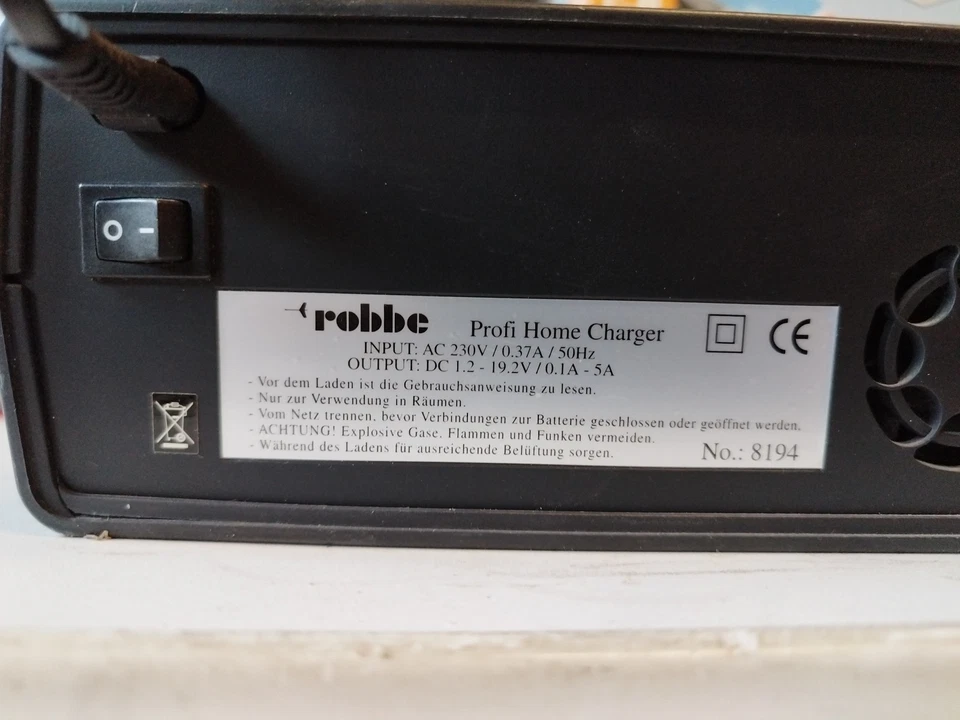 Robbe Profi-Home-Charger - Bild 2 von 4