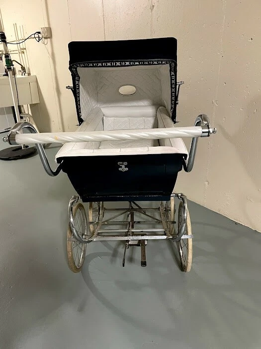 Vintage 1950s Baby Carriage Buggy Stroller Bilt Rite (Cadillac)