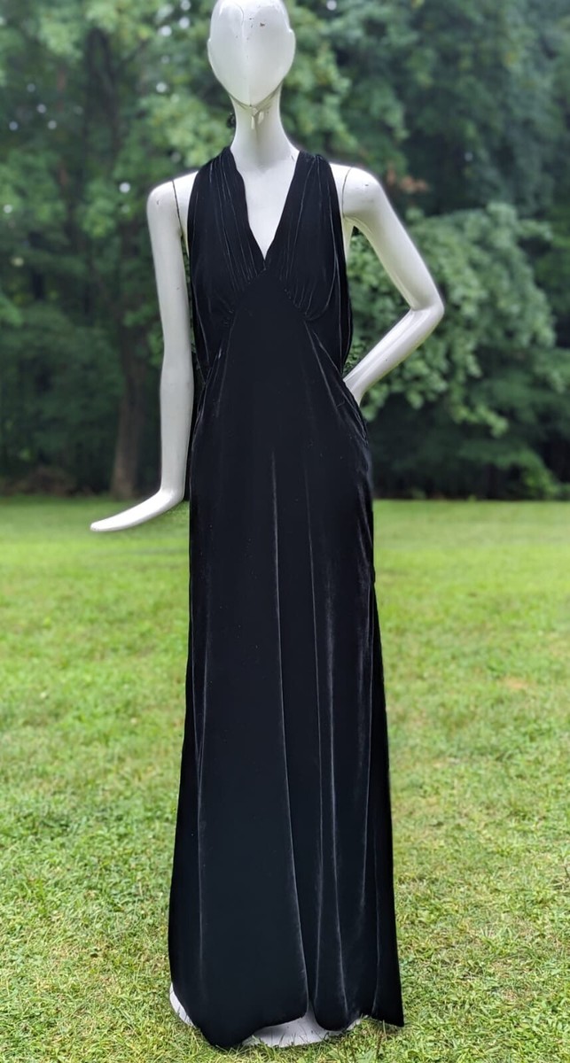 ALLURING 1930S BLACK SILK VELVET LONG DRESS W OPEN DOUBLE STRAP BACK