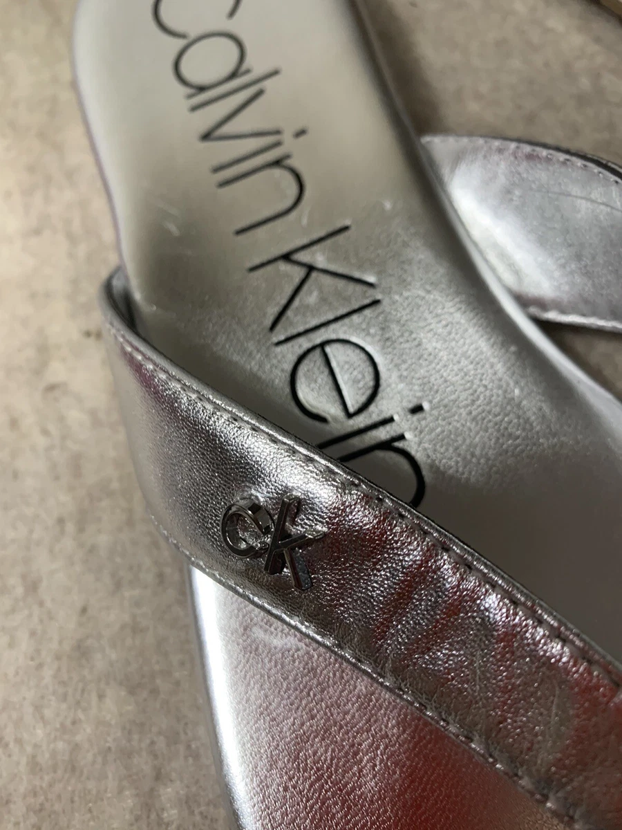 Calvin klein women's sabella leather flip flops Clearance