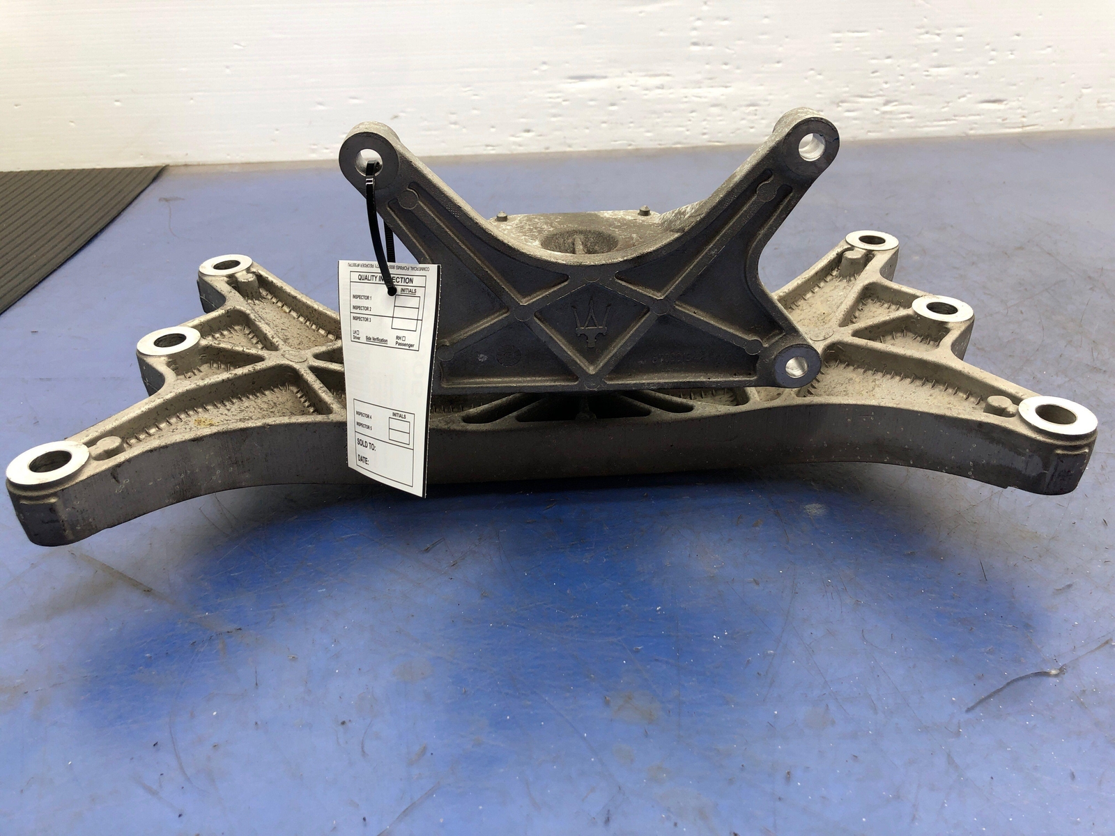 2014 - 2019 MASERATI GHIBLI OEM AUTOMATIC TRANSMISSION CROSSMEMBER 670003953