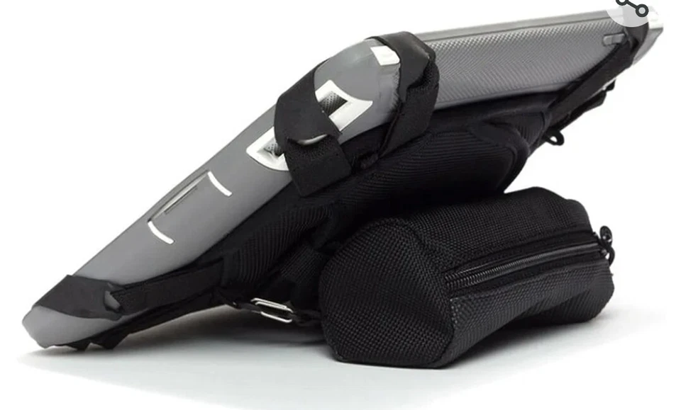 Otterbox Utility Series Latch II ProPack 10"  - Image 4 of 4