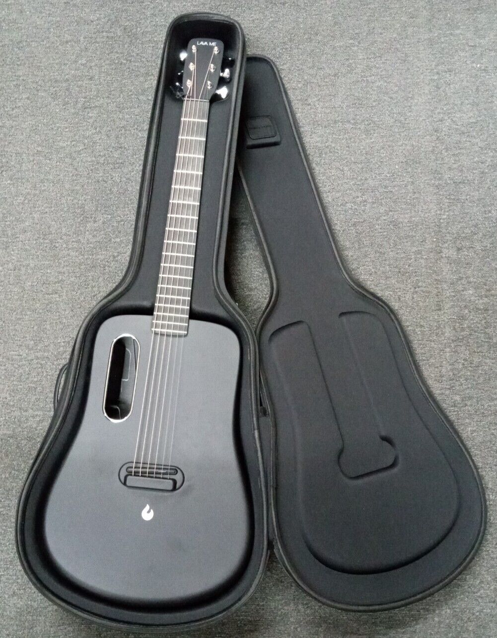 LAVA ME 2 Freeboost black Acoustic-Electric Guitar with hard case. black freeboost guitar hard lava with 