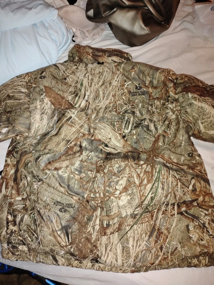 browning men or women size small down coat camo - Image 2 of 3