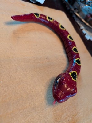 Robo Alive Slithering Snake Robotic Toy Pet Figure Robot Snake ZURU -Red 16''