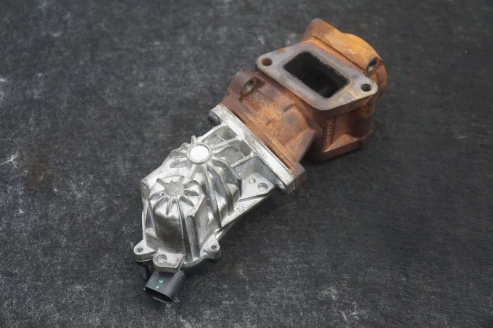 Exhaust Secondary Air Injection Valve 1060001190 Chevrolet Silverado 3500 11-16 - Image 4 of 4