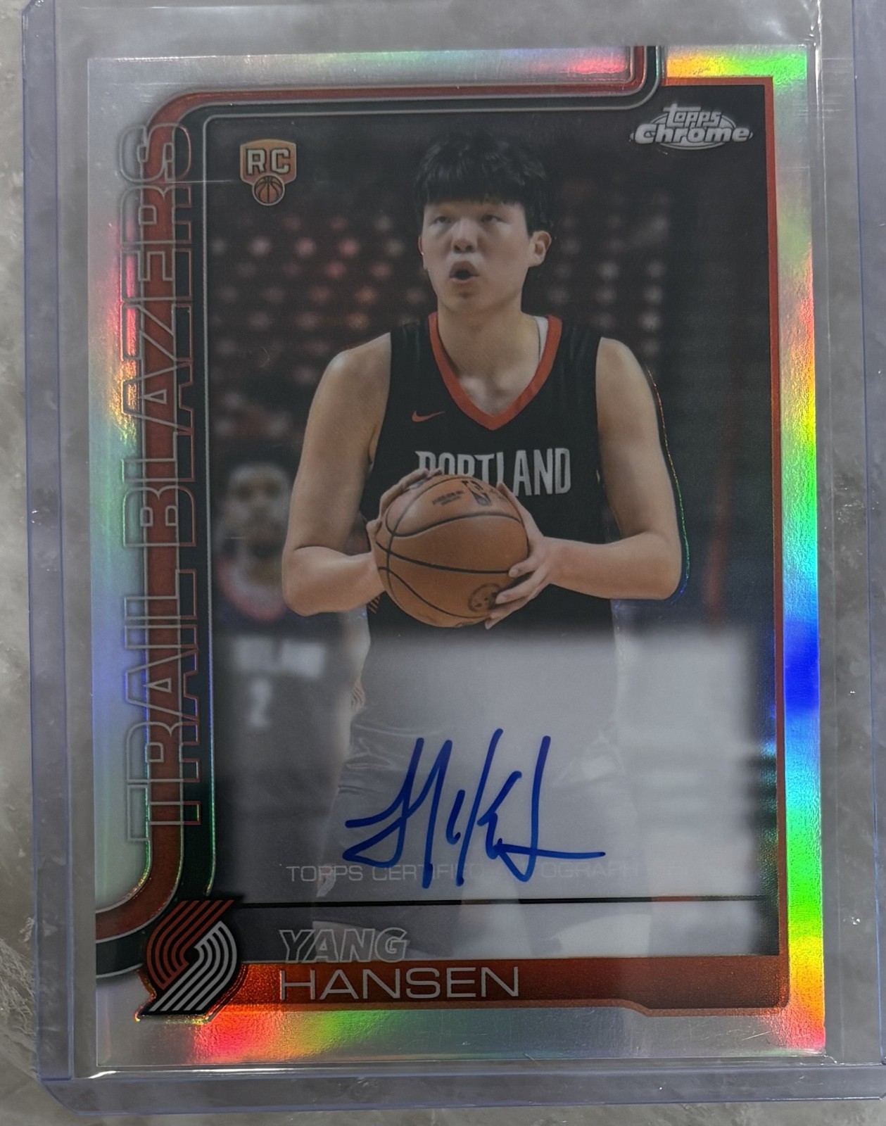 2025-26 Topps Chrome - Rookie Autographs Yang Hansen #TCAR-YH Refractor (AU, RC)