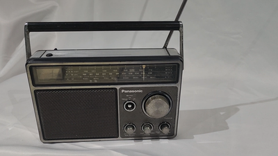 Vintage Panasonic 3-Band Portable Radio Model RF-1090 AM/FM/PSB