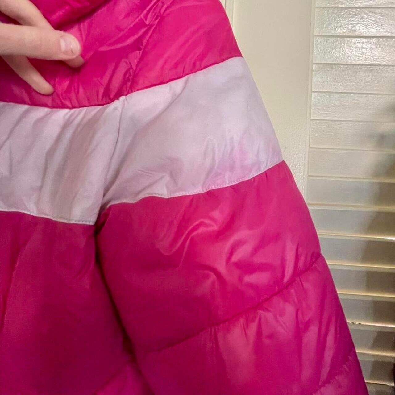 Levis pink puffer jacket - image 4