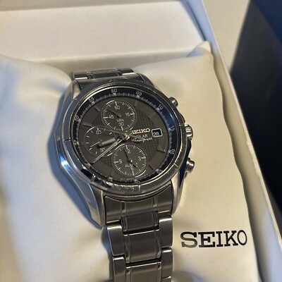 Seiko Solar Chronograph V172-0AB0 EUC BLACK DIAL | eBay