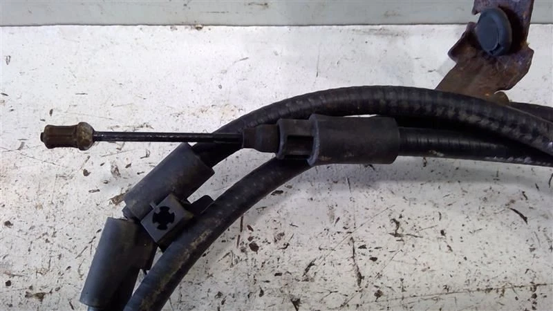 2014-2018 FORD ESCAPE REAR BARKING BRAKE CABLE - Image 4 of 4