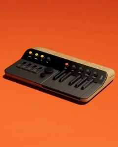 Orchid ORC-1 - Advanced Chord generating Synthesiser
