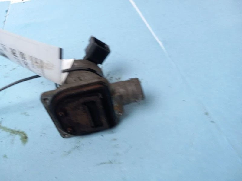 Chevrolet Impala 2010 válvula EGR Foto 3 de 4