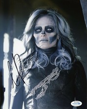 Italia Ricci SupergirlAutographed Signed 8x10 Photo ACOA