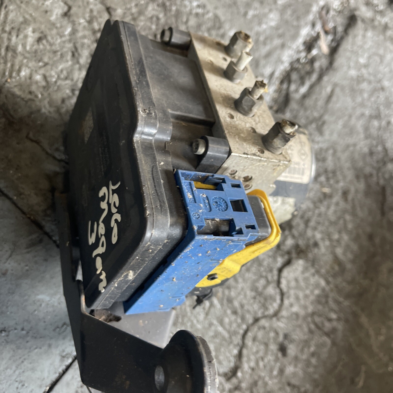 2009 RENAULT MEGANE 3 PHASE 1 ABS PUMP MODULATOR 1.5L DIESEL 476606264R