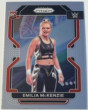 2022 PANINI PRIZM WWE BASE ROOKIE RC #182 EMILIA MCKENZIE