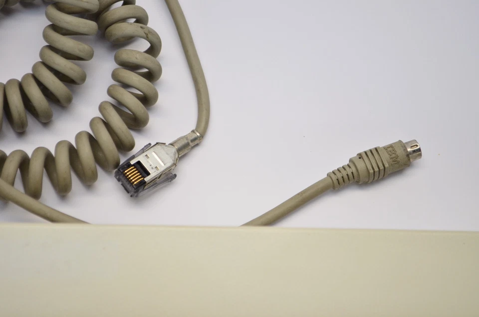 IBM Model M Keyboard Wired 1994 Clicky Buckling Spring Mechanical 1370477 - Image 2 of 4