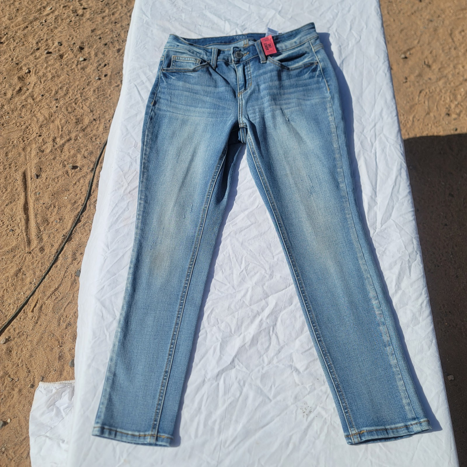 Time & Tru Women's Distressed Petite Skinny Jeans Size 10