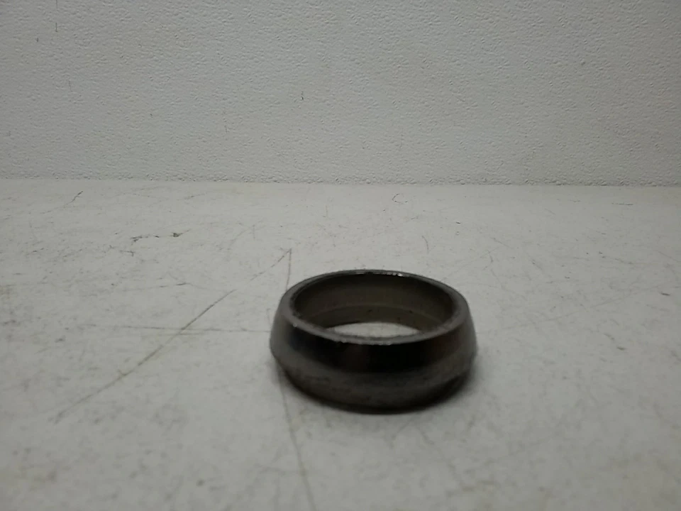 Victor Reinz F7271 Exhaust Pipe Flange Gasket – Durable Leak-Resistant Seal - Image 2 of 4