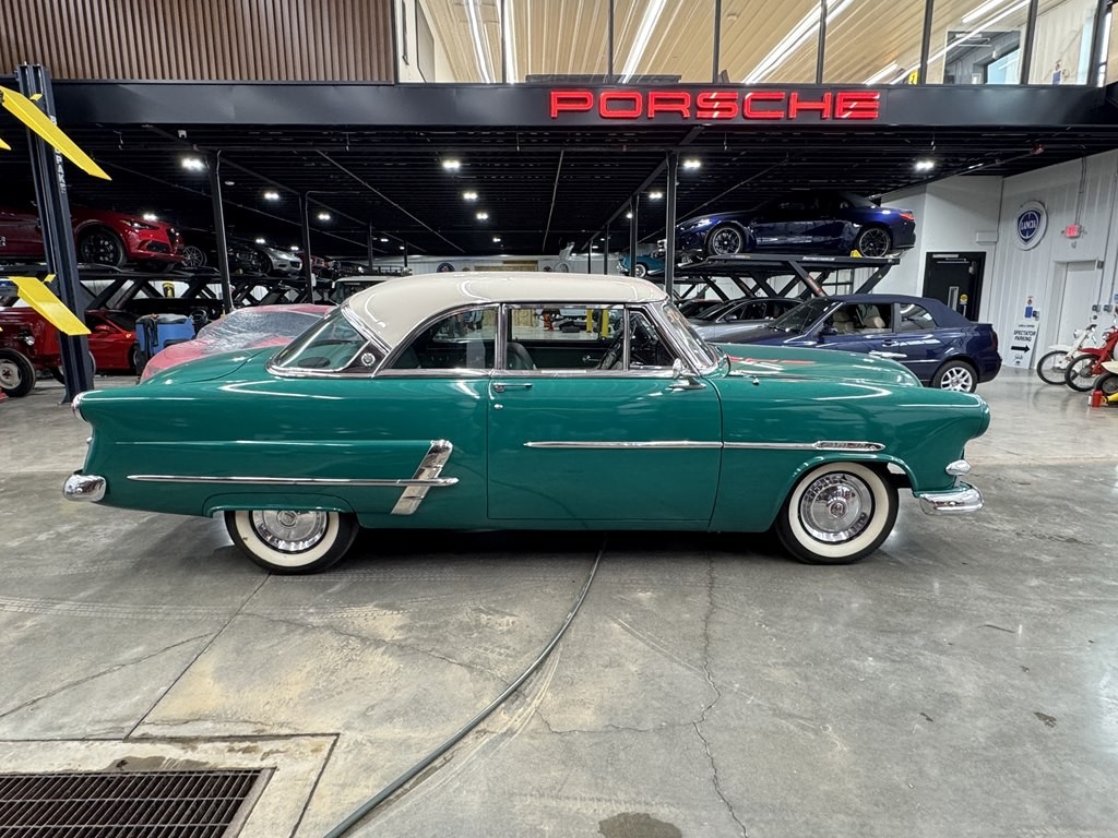 1953 Ford Crestline for sale in Tea South Dakota