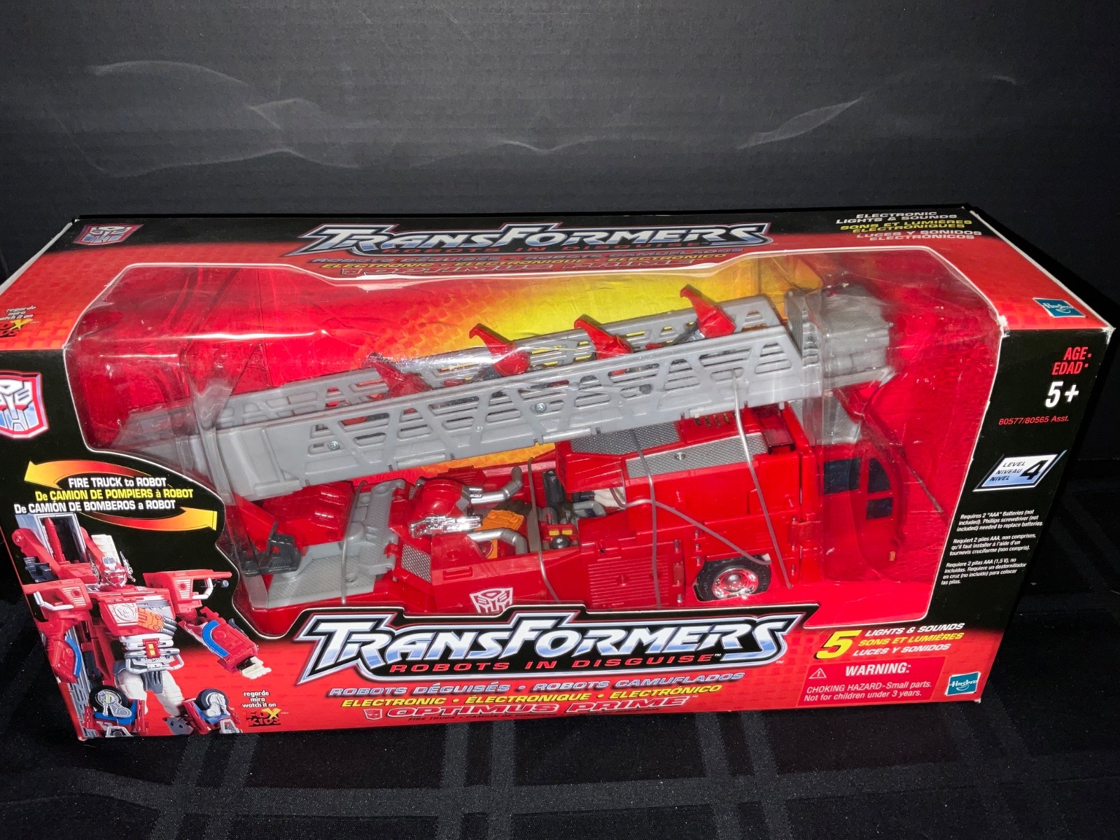 2001 Transformers Robots in Disguise OPTIMUS PRIME New in Bo