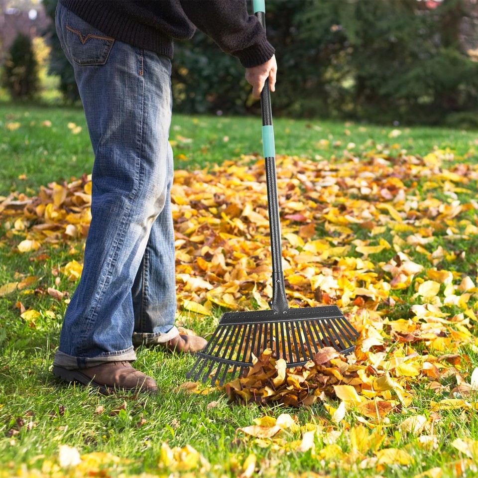 Garden Leaf Rake 18.5