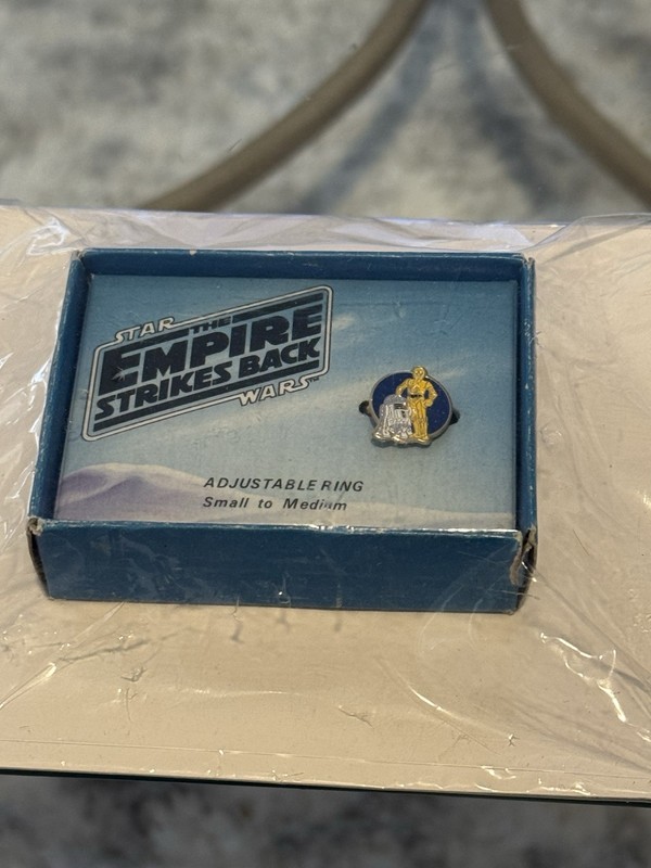 RARE 1983 STAR WARS * THE EMPIRE STRIKES BACK * R2-D2 & C-3PO RING w/ Box *