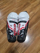 CCM Jetspeed FT6 Pro Shin Guards 14-inch Left And Right Leg